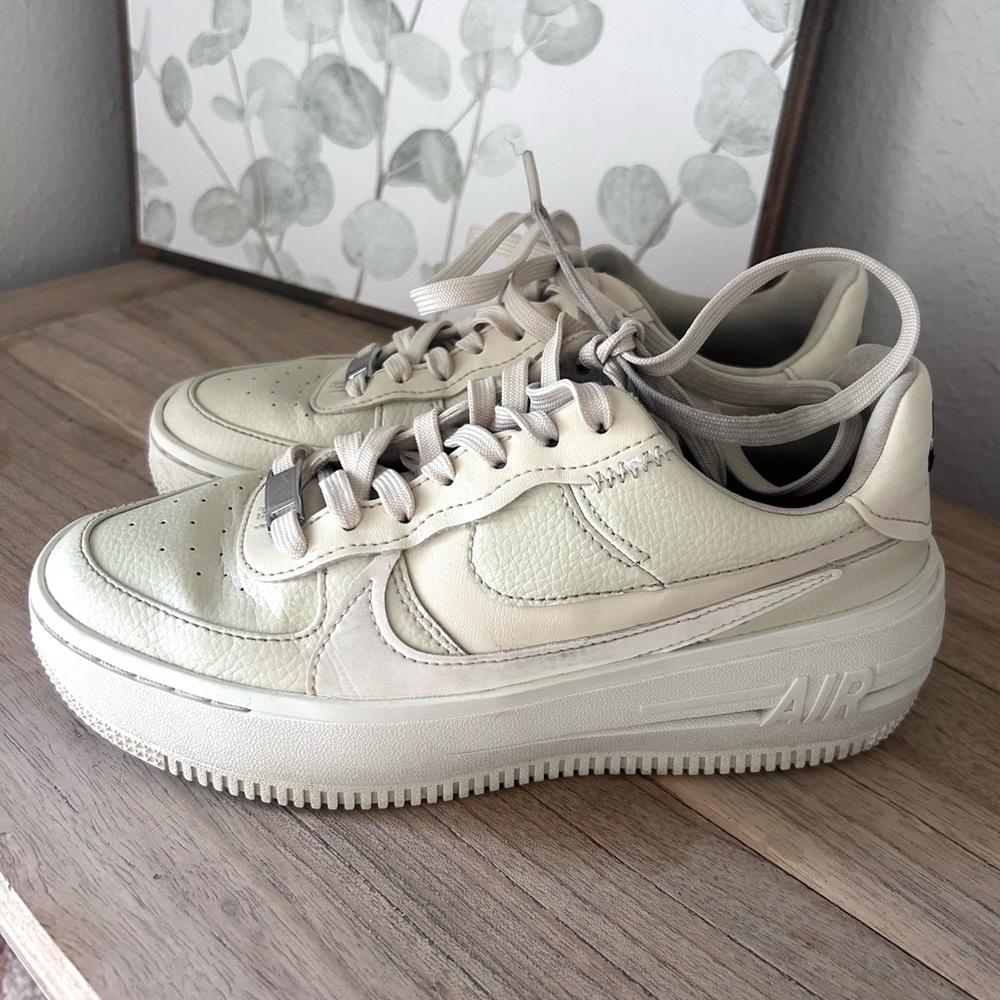 Nike cream/white Air Force 1 women’s size 6